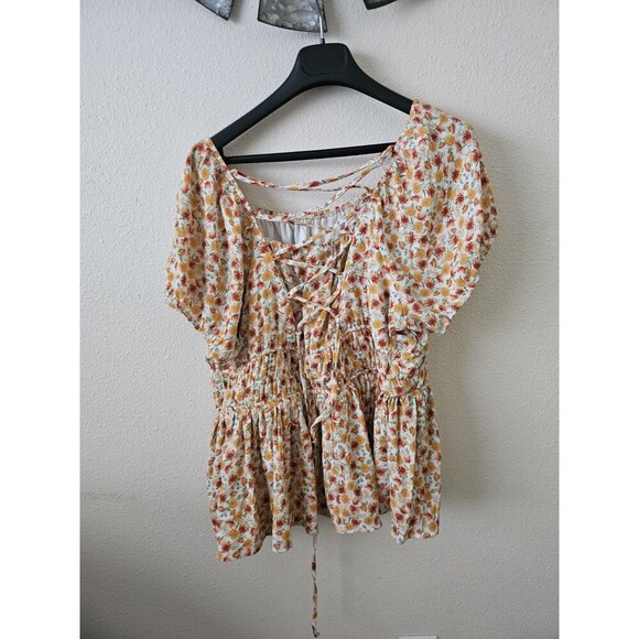 Torrid Women's Floral Crinkle Gauze Cris Cross Back Bohemia Chic Top Size 1 - Picture 10 of 13